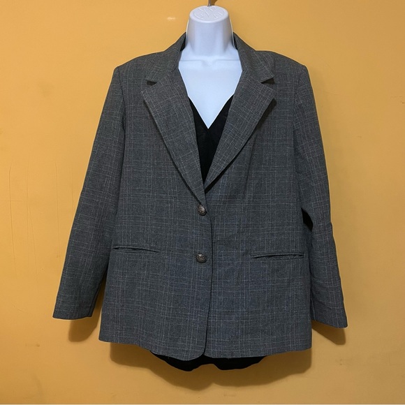 Alfred Dunner Jackets & Blazers - Preloved Alfred Dunner 2 - Button Jacket B31